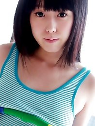 Machiko is such a cute little liar. She said she sucked at hula hooping, but compared to other Japanese chakuero girls, Machiko is definitely in the t