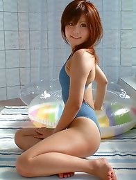 Sexy and luxurious Japanese av idol Mai Miyashita shows her nude body wearing swimsuit
