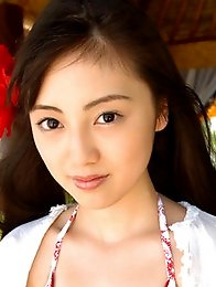Miyuu Sawai teases her fans by showing off her near perfect body