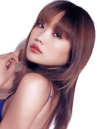 Eriko Sato Asian glamour babe in her tight swimsuit