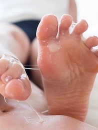 Yuka Shirayuki using her soft and big soles to make him explode all over them