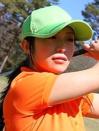 Beautiful golf chick Nana Kunimi