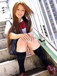 Teen chick Ria Sakurai shows off