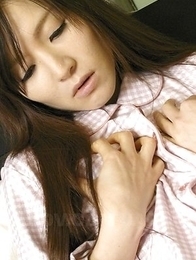 Hitomi Tsukishiro gets horny and uses toy
