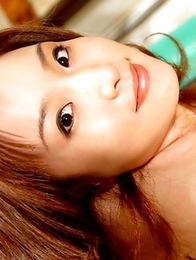 Akiho Yoshizawa likes demonstrating her luxurious naked body
