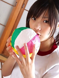 Cute Airi Sakuragi inspires us with teen body in innocent clothes
