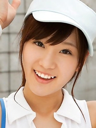 Kana Yuuki shows flexibility while playing with tennis ball