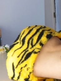 Yuri Hamada is sexy and in mood for some action tiger